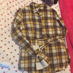 H&M Button up shirt. Size 4.